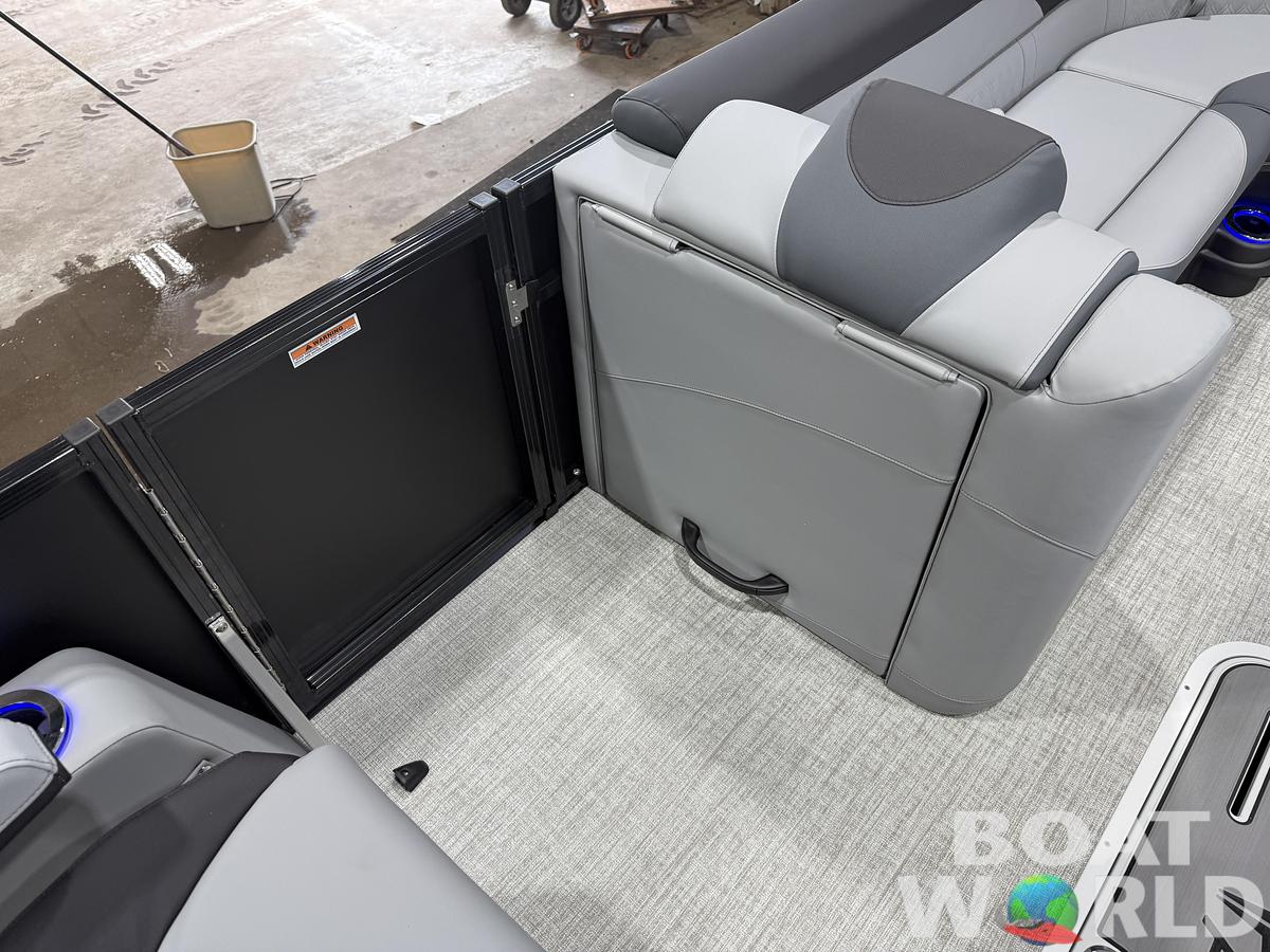 2027 Tahoe LTZ 300HP QLS 2585 Tritoon $71,995