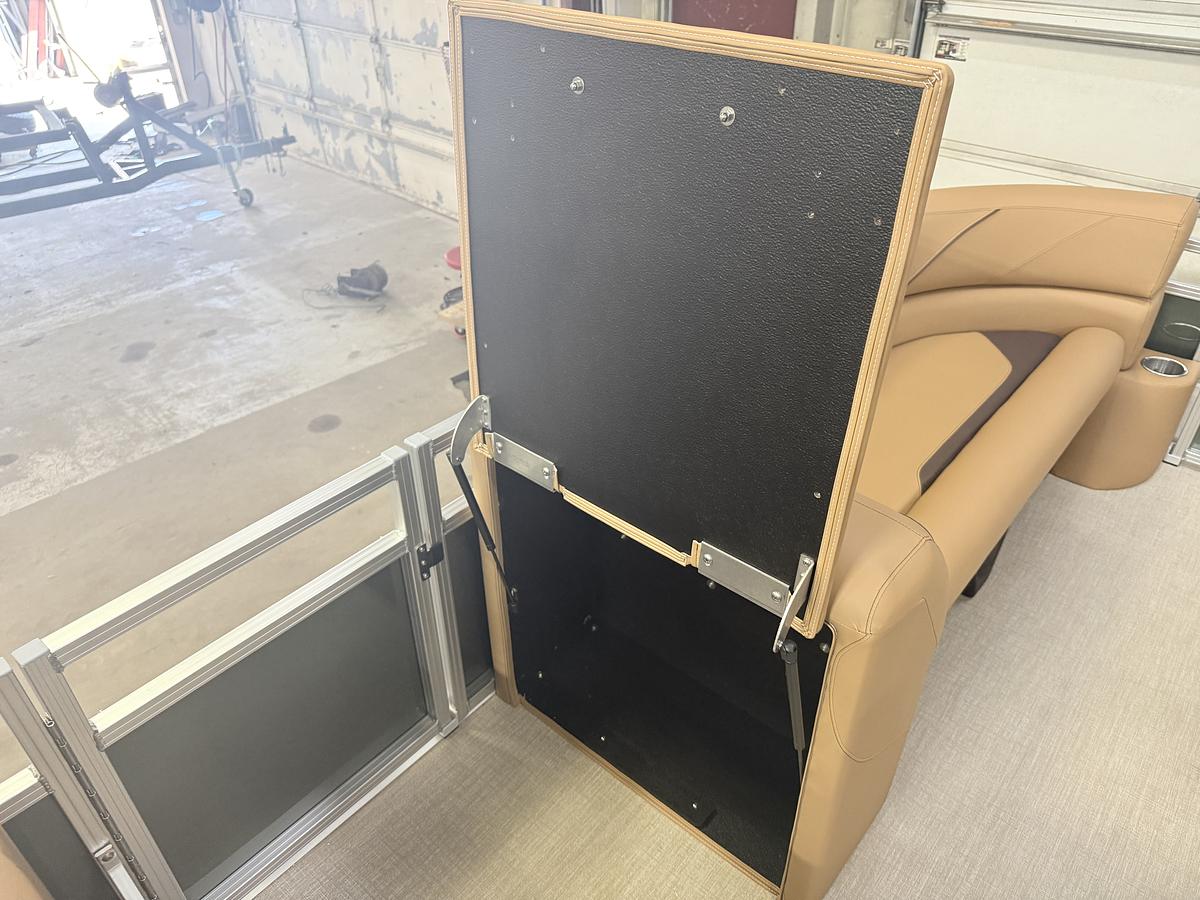 2026 Tahoe Pontoons Sport 2385 Swingback (VRB) & Honda 4-Stroke EFI