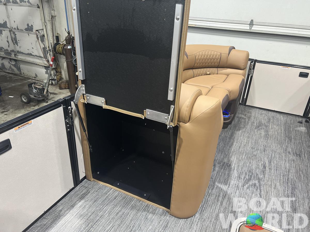 2026 Tahoe Pontoons Cascade 2385 Quad Lounge Tritoon