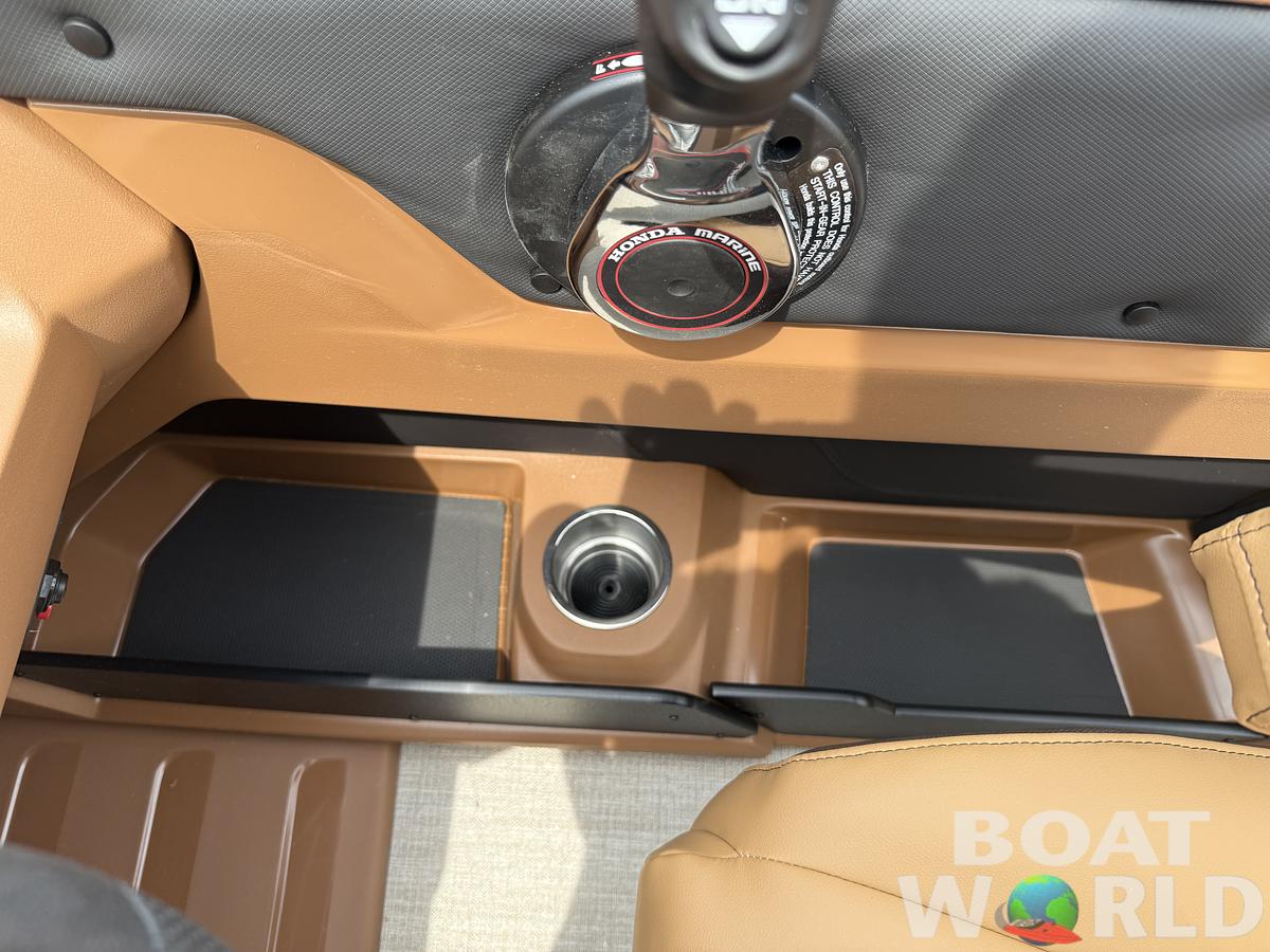 2025 Tahoe Pontoons LTZ 2385 Swingback (VRB) & Honda 4-Stroke EFI