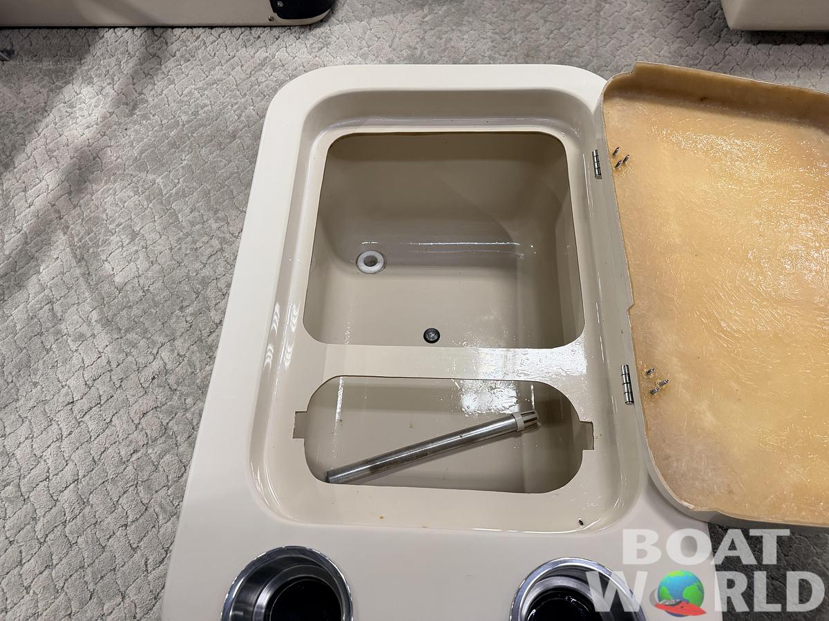 Used 2009 Weeres Fisherman 200 DLX & 80HP Suzuki 4Stroke $13,995