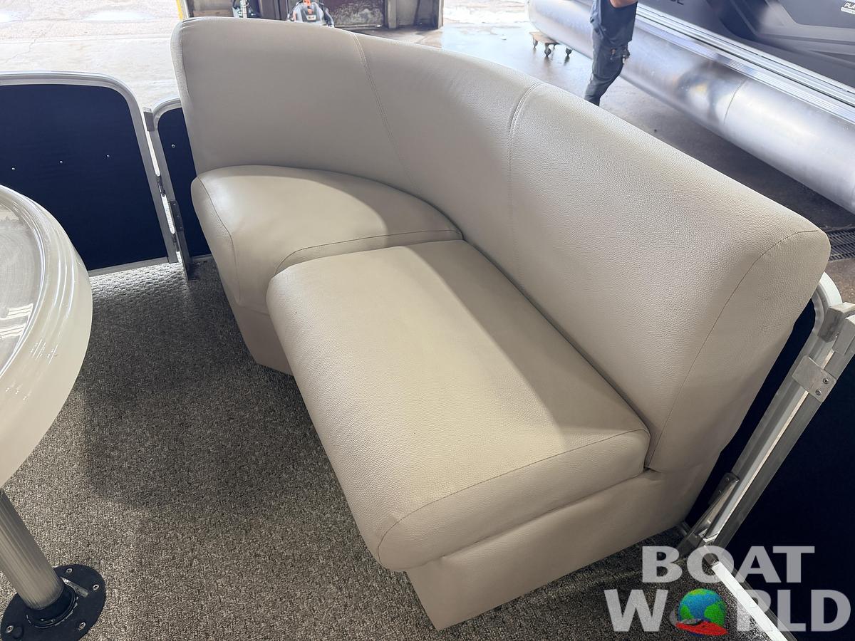 Used 2016 Weeres 220 Legacy & 90HP Yamaha 4Stroke -$19,995
