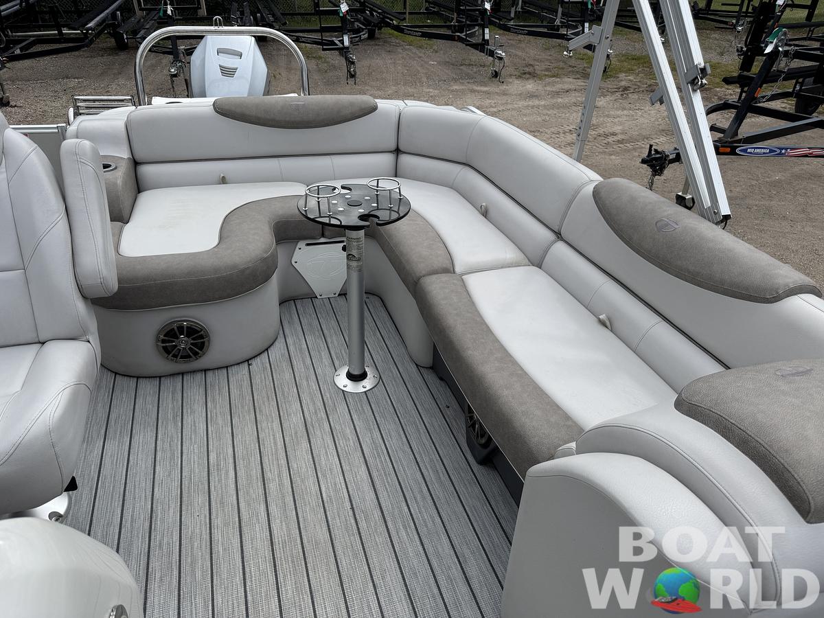 Used 2019 Tahoe Cascade 2385 RJ Pontoon
