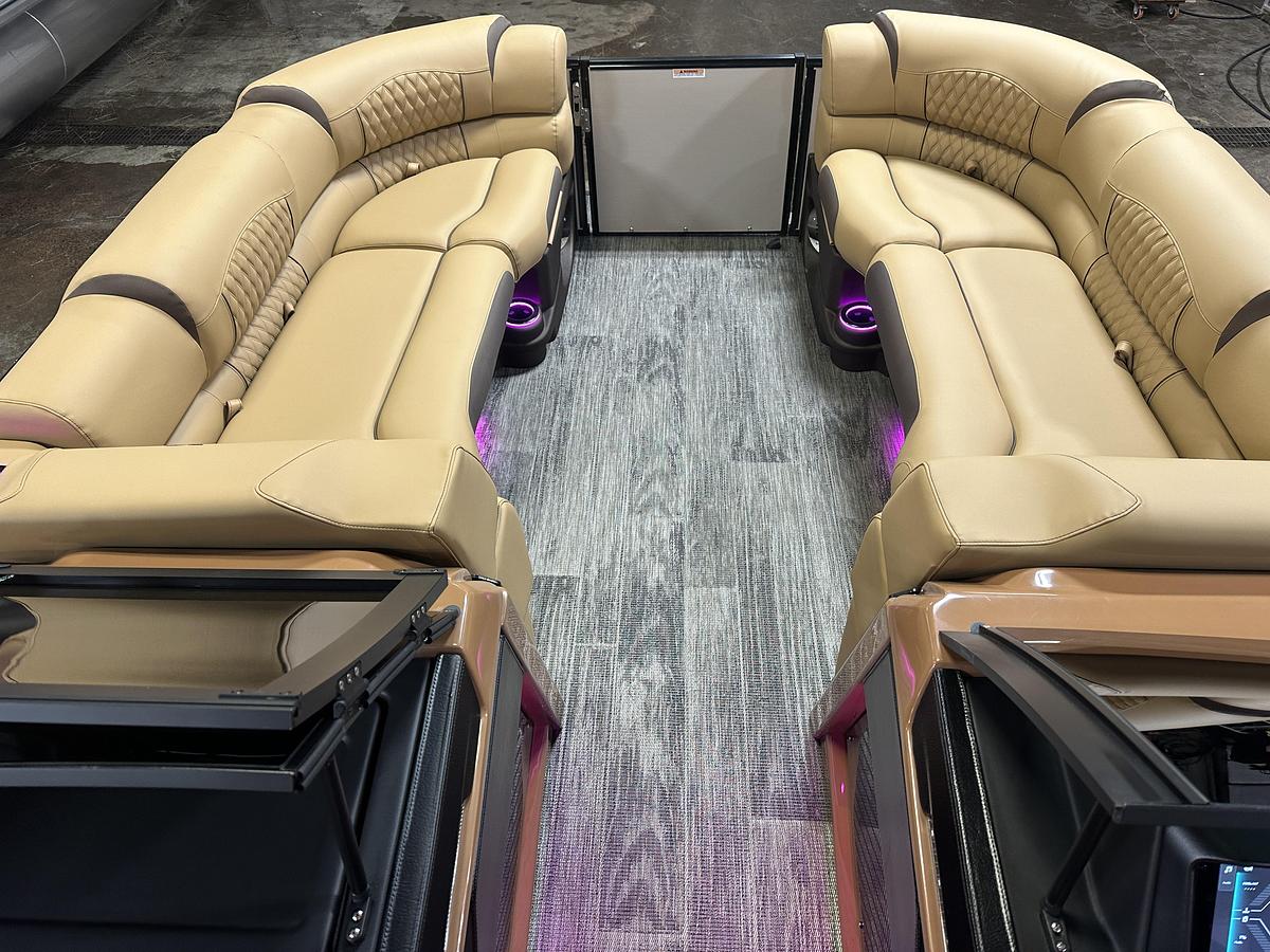 2025 Tahoe Pontoons Grand Tahoe 2585 Quad Lounge Windshield Tritoon & Mercury 400HP V10