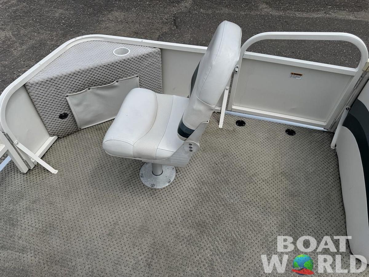 Used 2006 Starcraft Limited 200 4-PT Pontoon