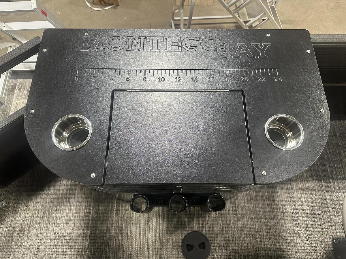 2025 Montego Bay 8522 Fish & Cruise Deluxe Pontoon & Honda 4-Stroke EFI