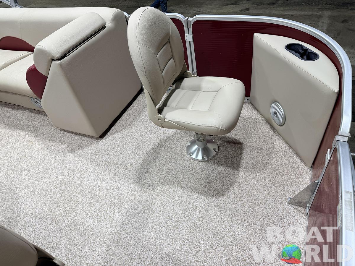 Used 2016 Weeres 200 Allure Fish Pontoon