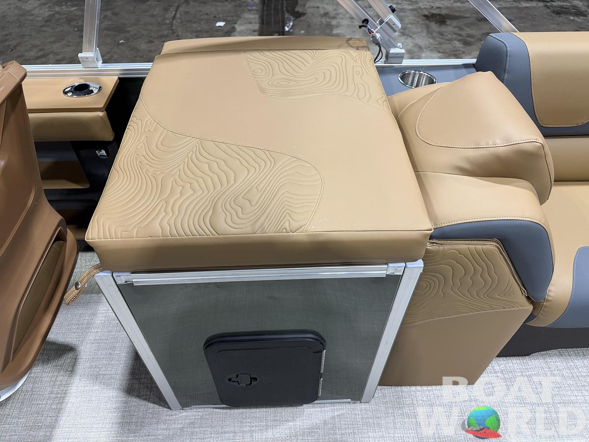 2026 Tahoe Pontoons GEOfish 2385 Rear Fish