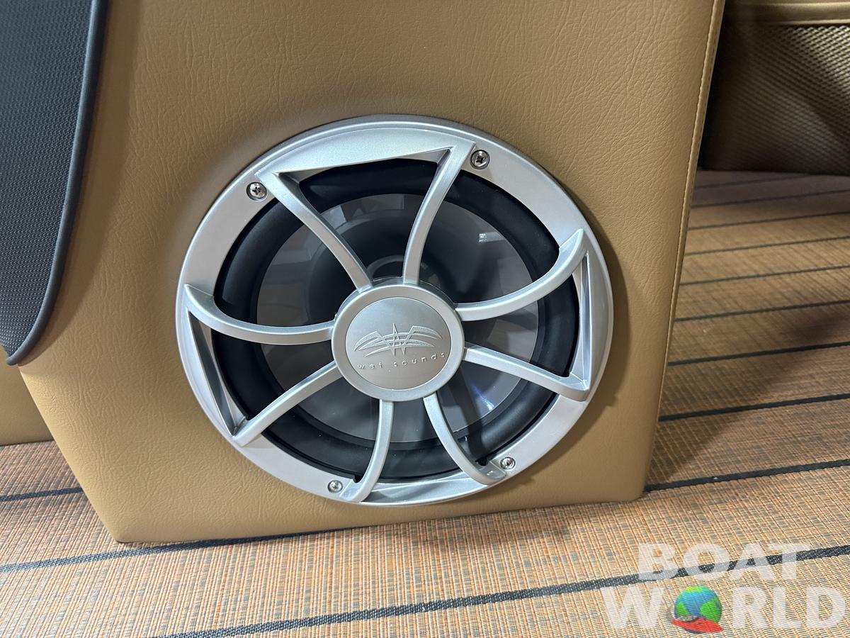 2026 Bentley Pontoons Elite 253 Admiral Quad Lounge Tritoon & 4-Stroke EFI