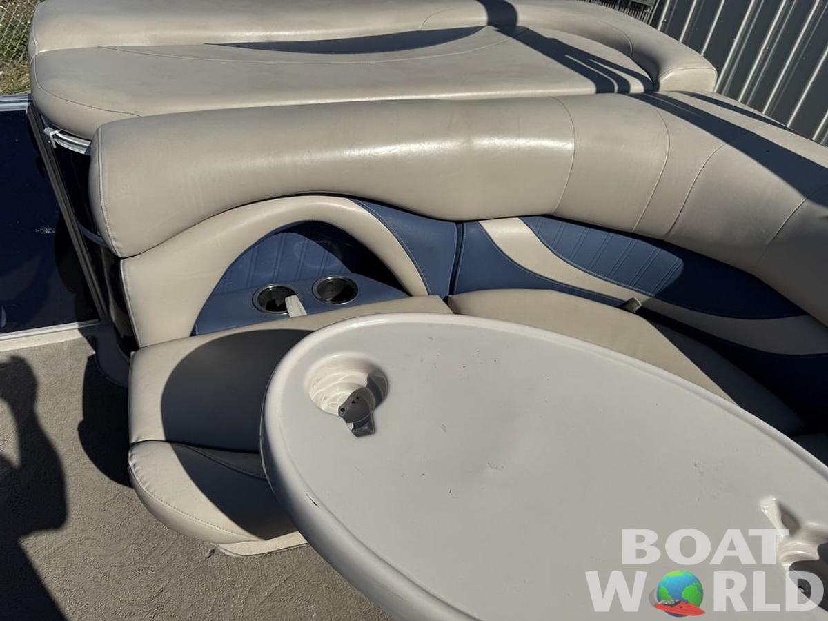 Used 2016 Sylvan 820 Cruise Pontoon