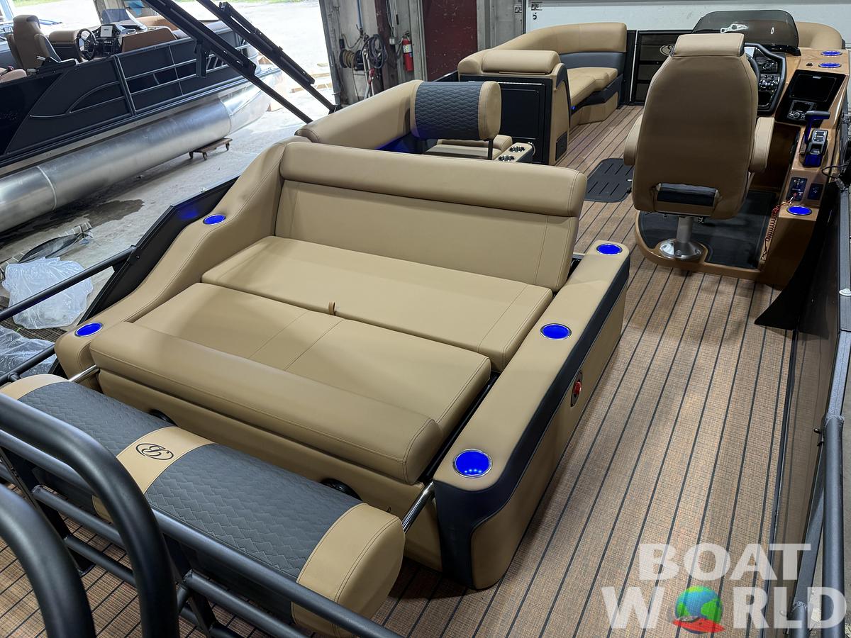 2027 Bentley Elite 223 Lounge Swingback Tritoon $66,995