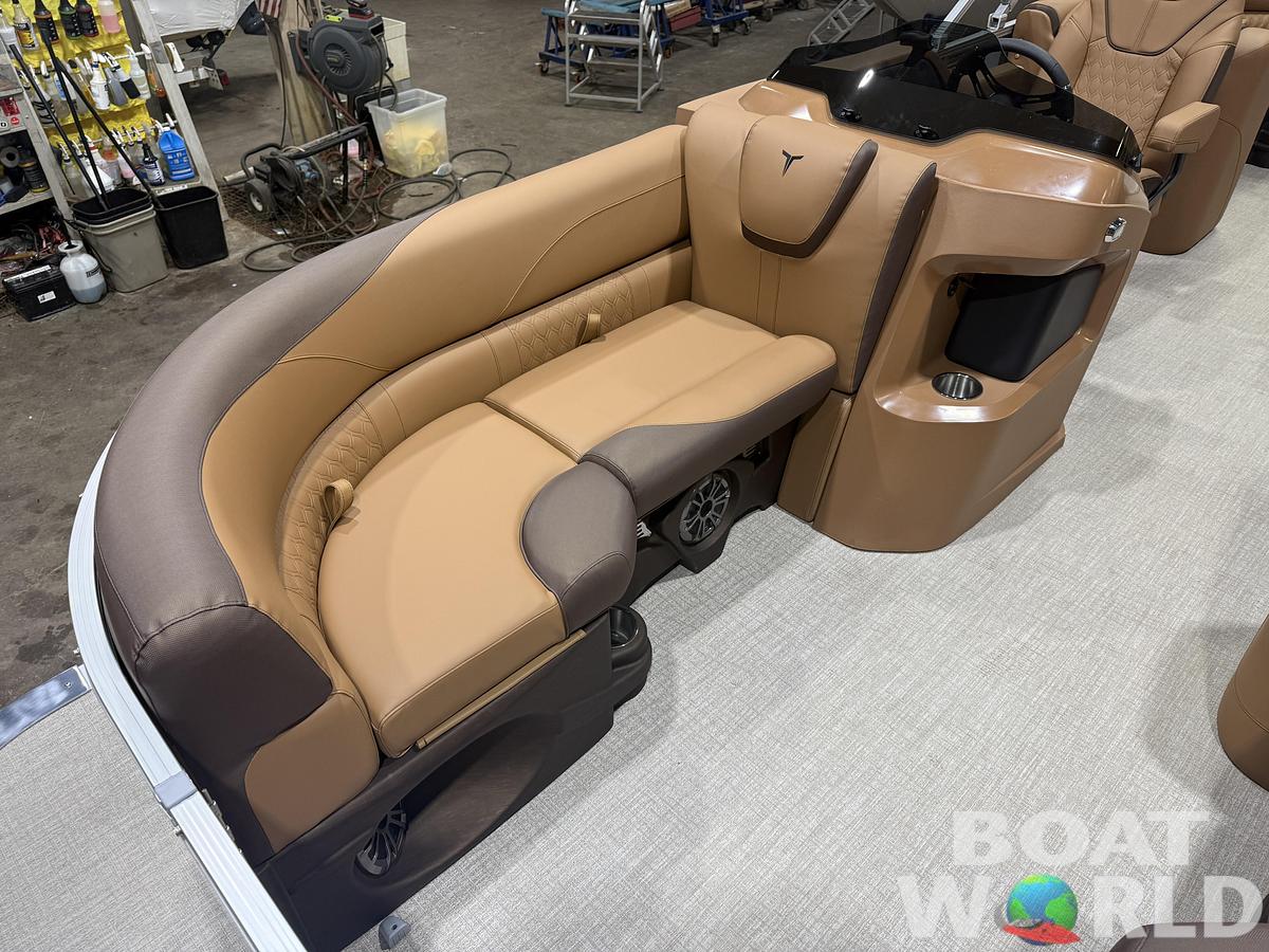 2026 Tahoe Pontoons LTZ 2385 Quad Lounge 