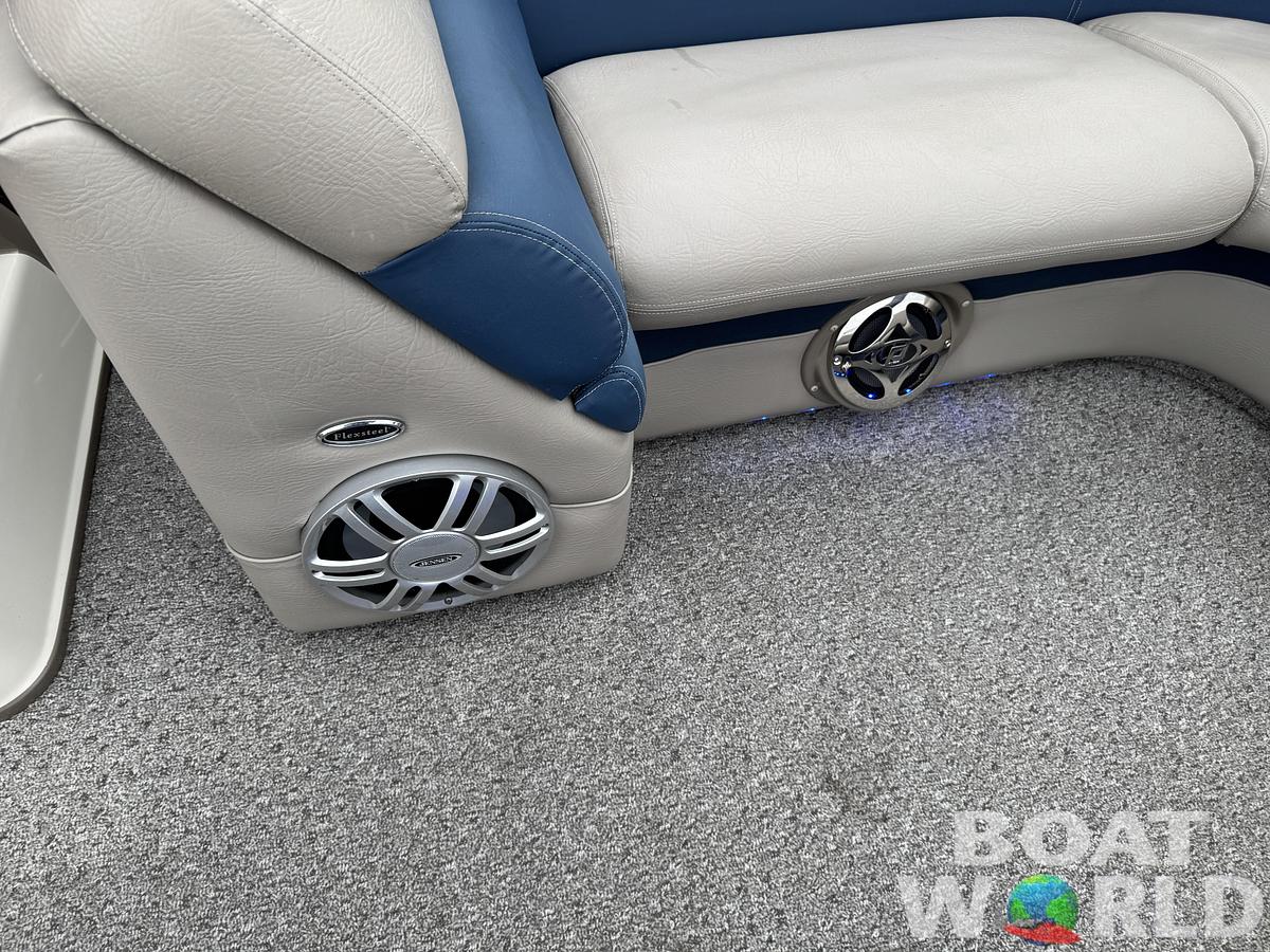 Used 2013 Premier 250 Intrigue Pontoon with 140HP Suzuki Fourstroke EFI