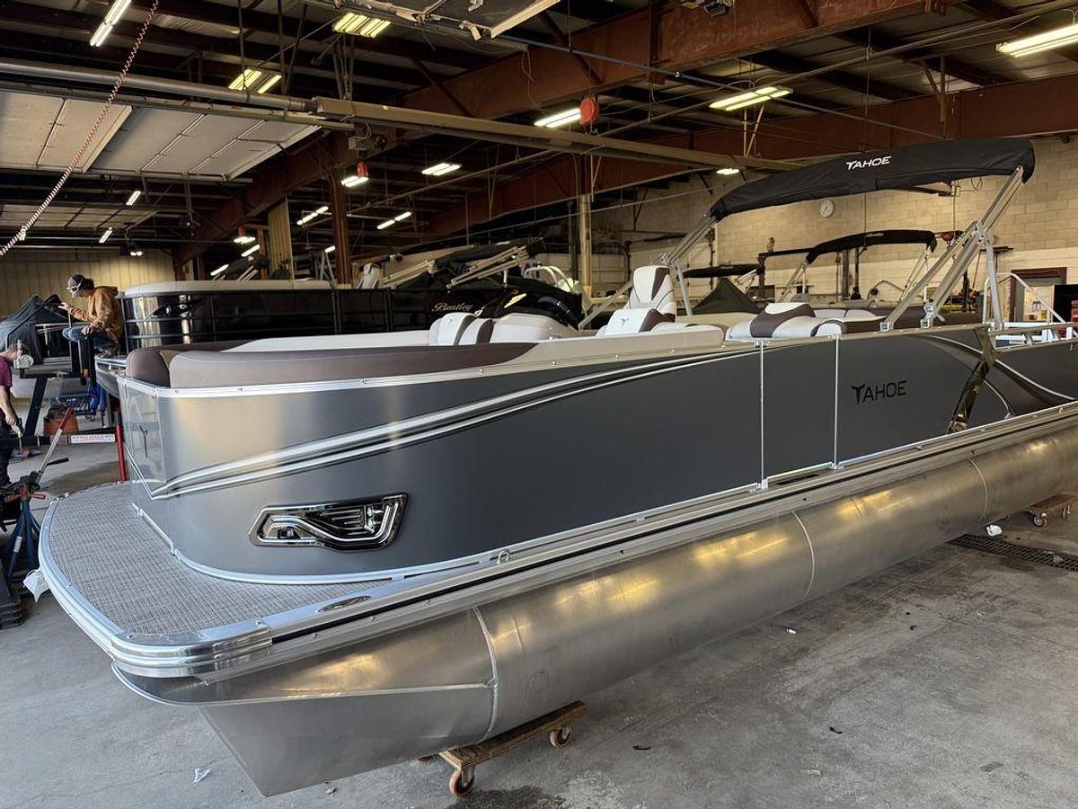 2025 Tahoe Pontoons LTZ 2385 Elite Cruise & Honda 4-Stroke EFI