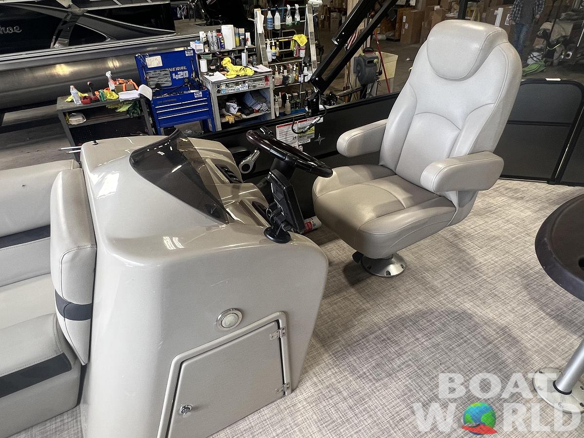 Used 2018 Berkshire CTS 20 Cruise & 60HP Yamaha 4Stroke -$24,995