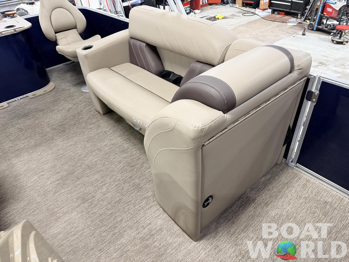 Used 2022 Sylvan  Mirage 820 Fish & Cruise