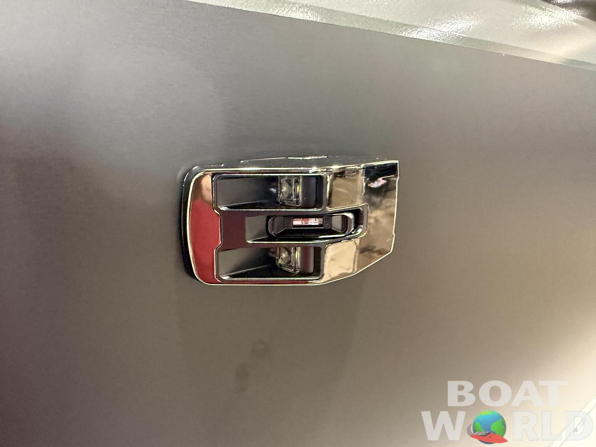 2027 Tahoe Sport VRB Premium 2385 Swingback & 4-Stroke $37995