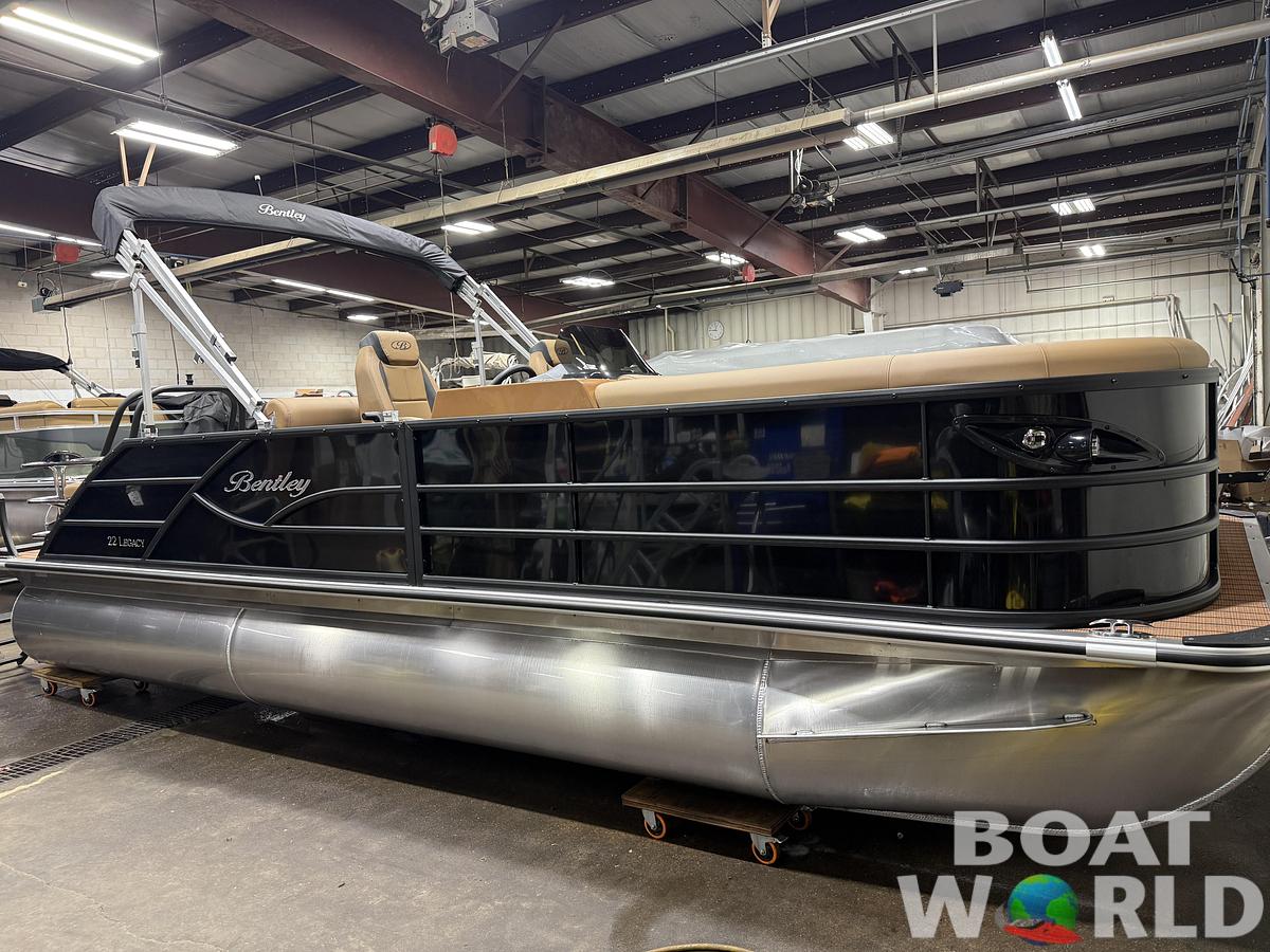 2026 Bentley Pontoons Legacy 223 QSB Swingback Tritoon 