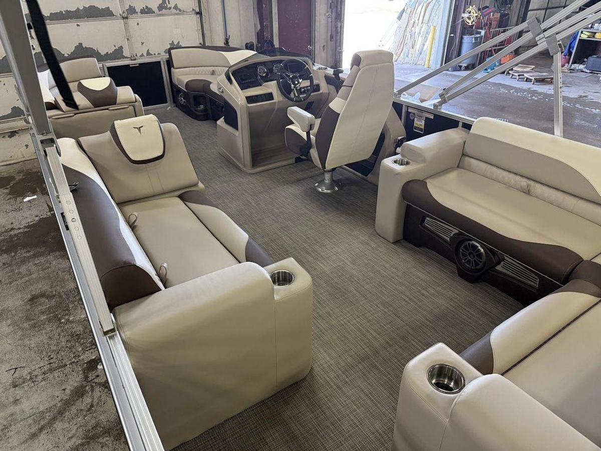 2025 Tahoe Pontoons LTZ 2385 Elite Cruise & Honda 4-Stroke EFI