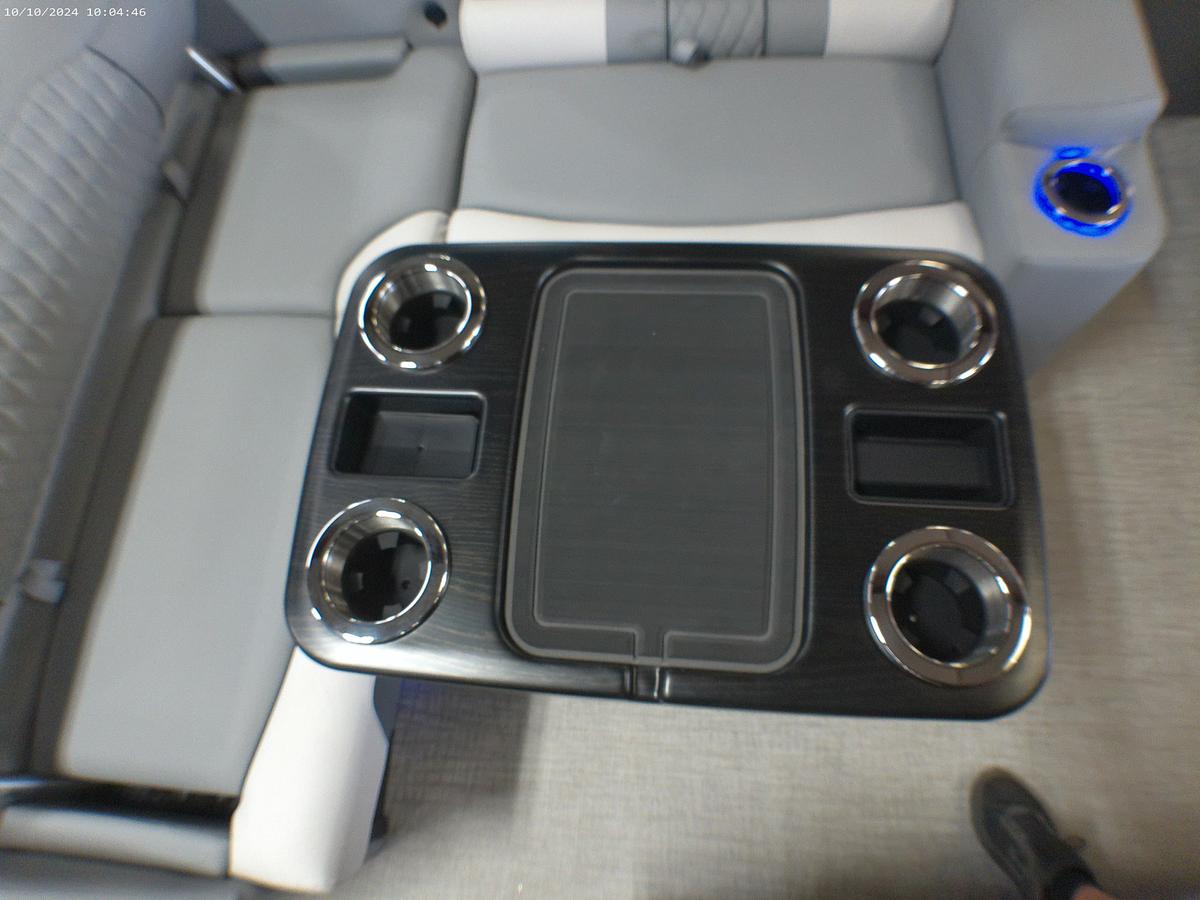 2025 Tahoe Pontoons Cascade 2385 Swingback Tritoon & 225HP 4-Stroke EFI