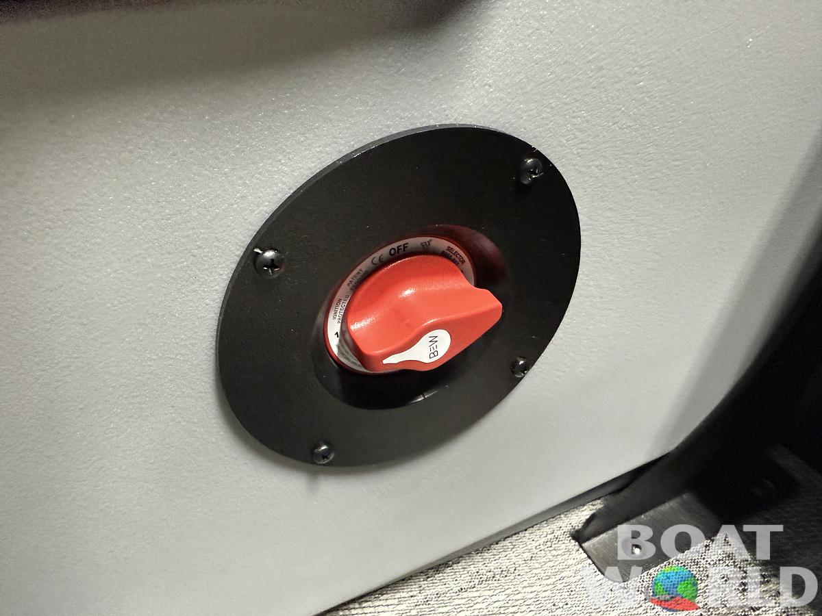 2026 Bentley Pontoons Legacy 220 Navigator DL Quad Lounge