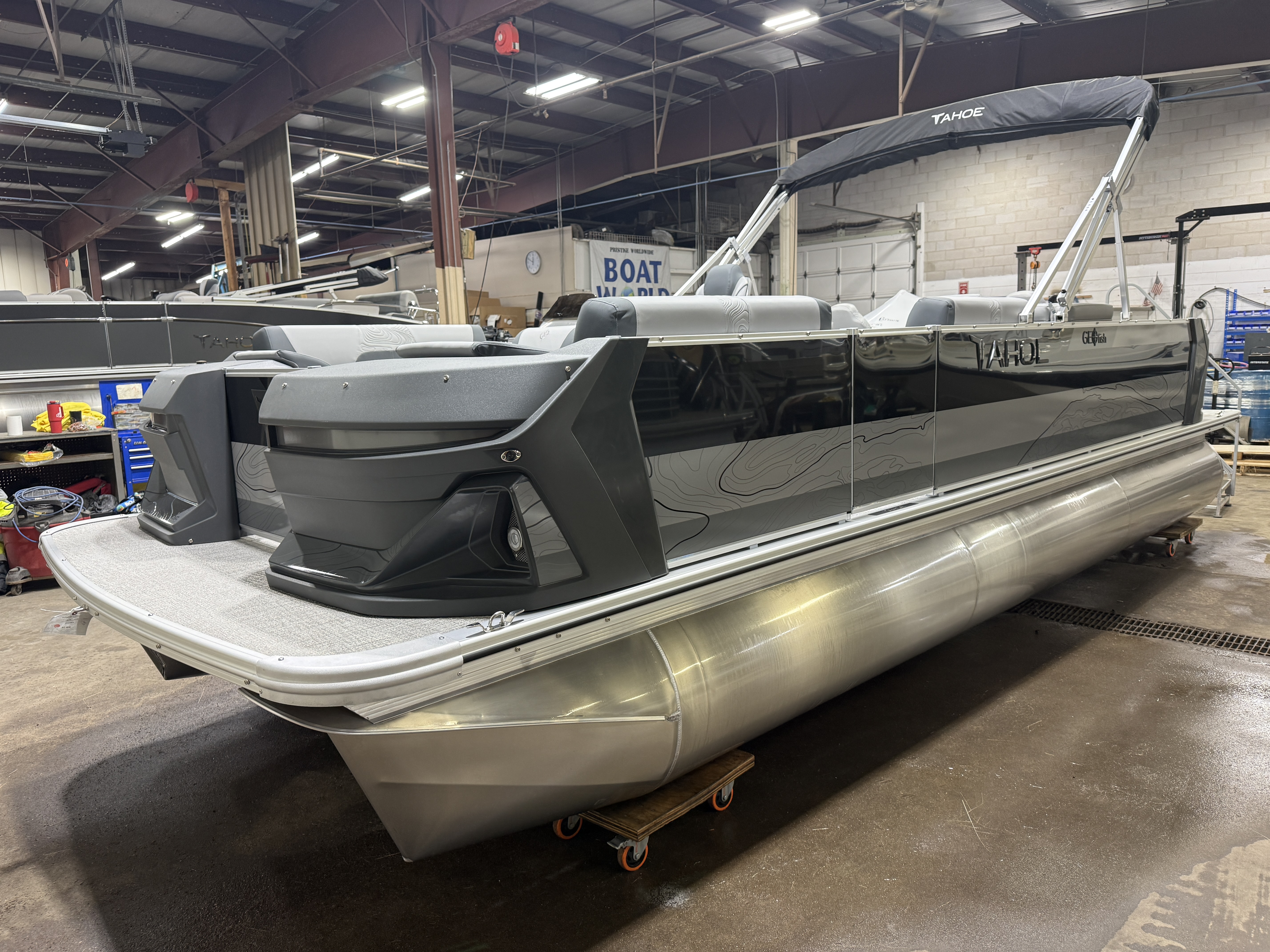 2026 Tahoe Pontoons GEOfish 2385 Rear Fish 
