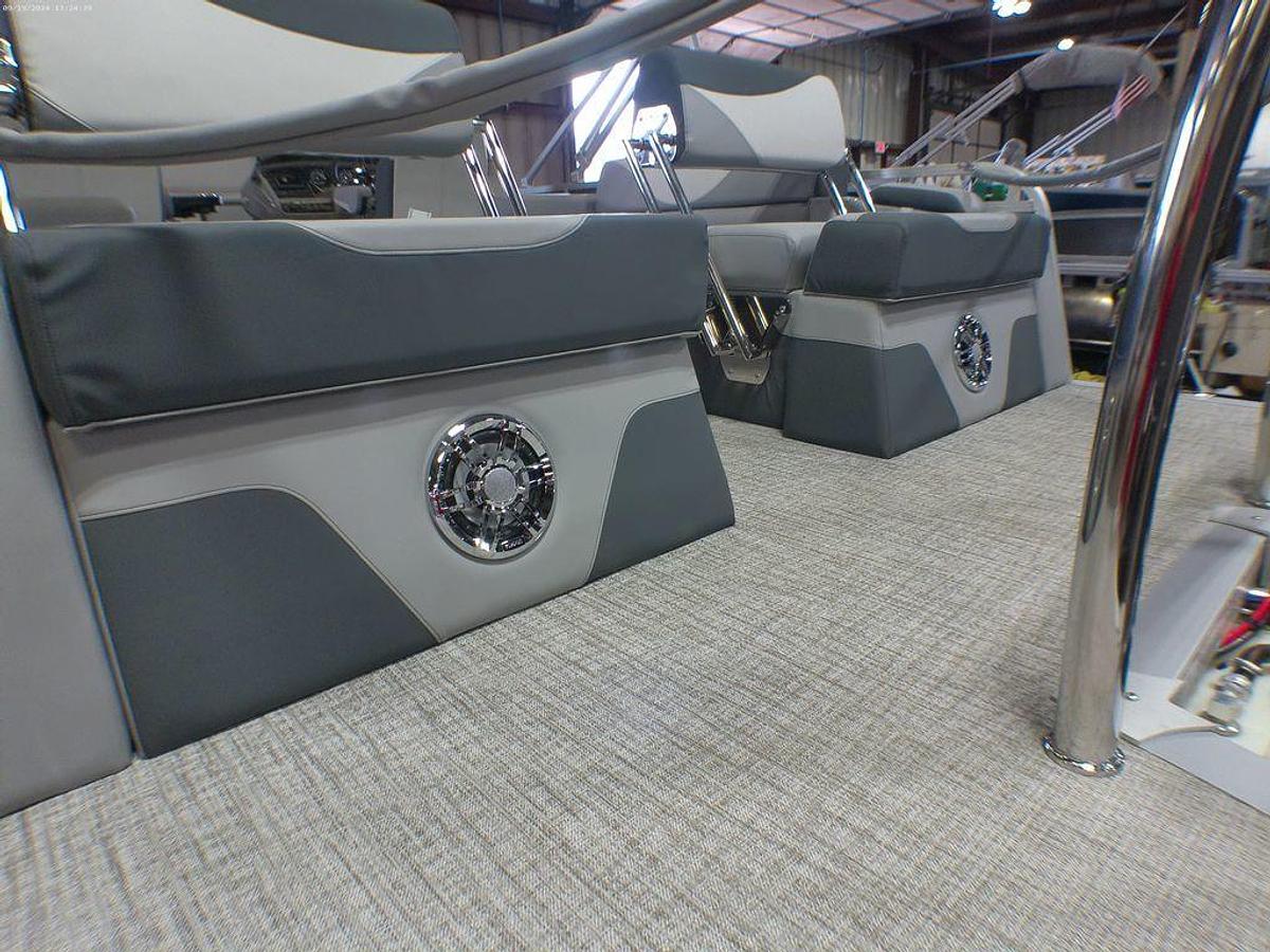 2025 Tahoe Pontoons LTZ 2385 Quad Lounge Shift SS & Honda 4-Stroke EFI
