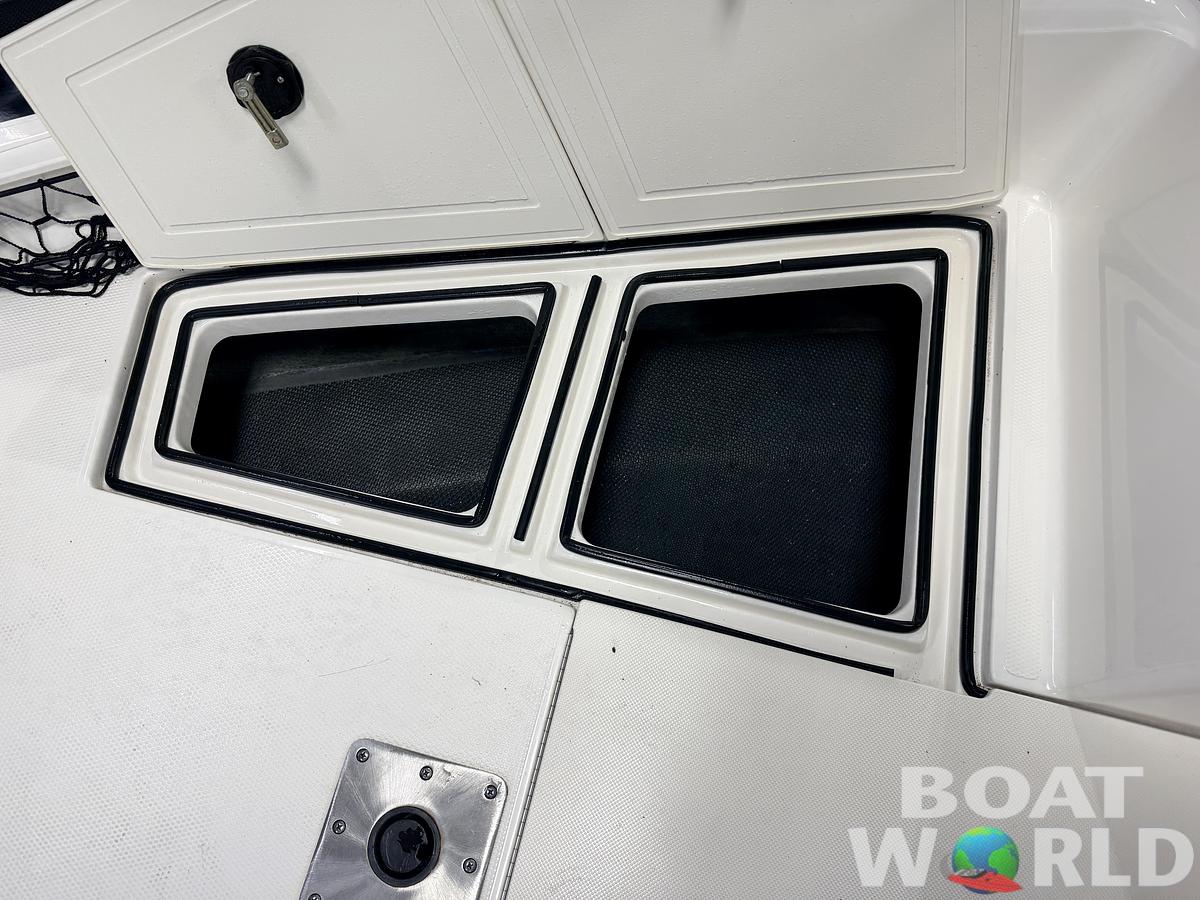 Used 2016 Larson FX 1850 DC Fiberglass Fishing Boat