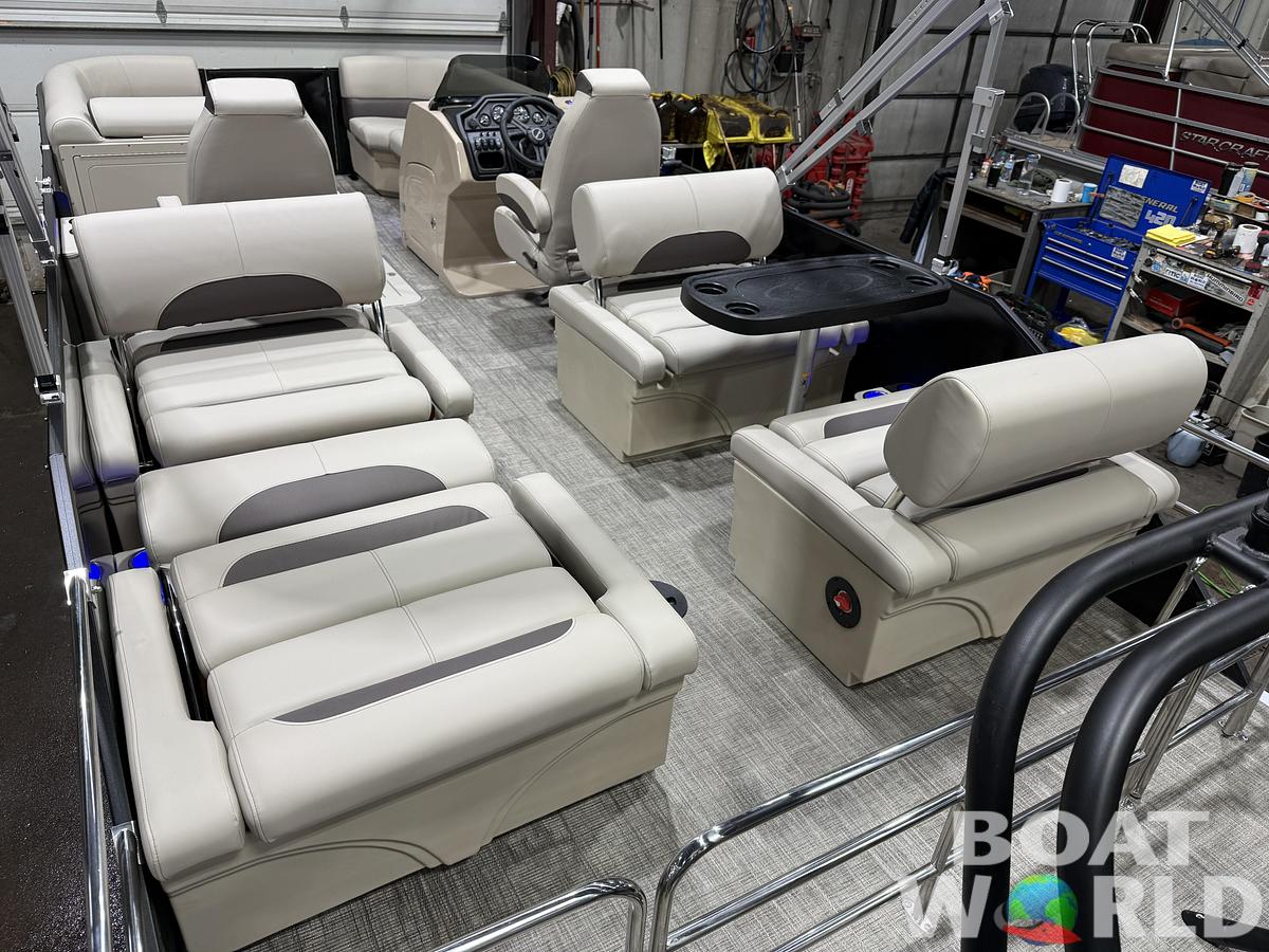 2026 Bentley Pontoons Legacy 223 QSB Swingback Tritoon 