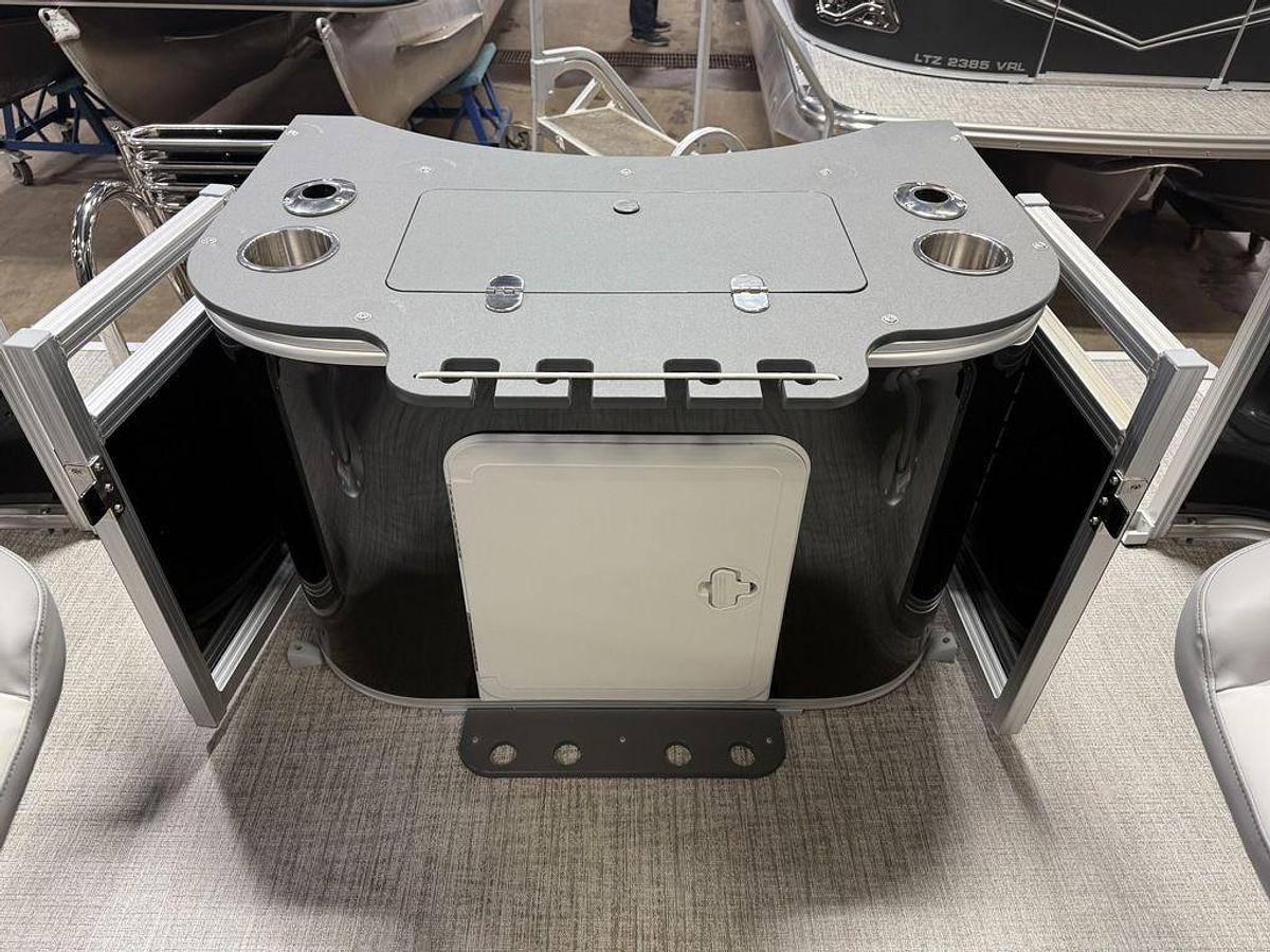 2025 Tahoe Pontoons Sport 2385 Rear Fish & Honda 4-Stroke EFI