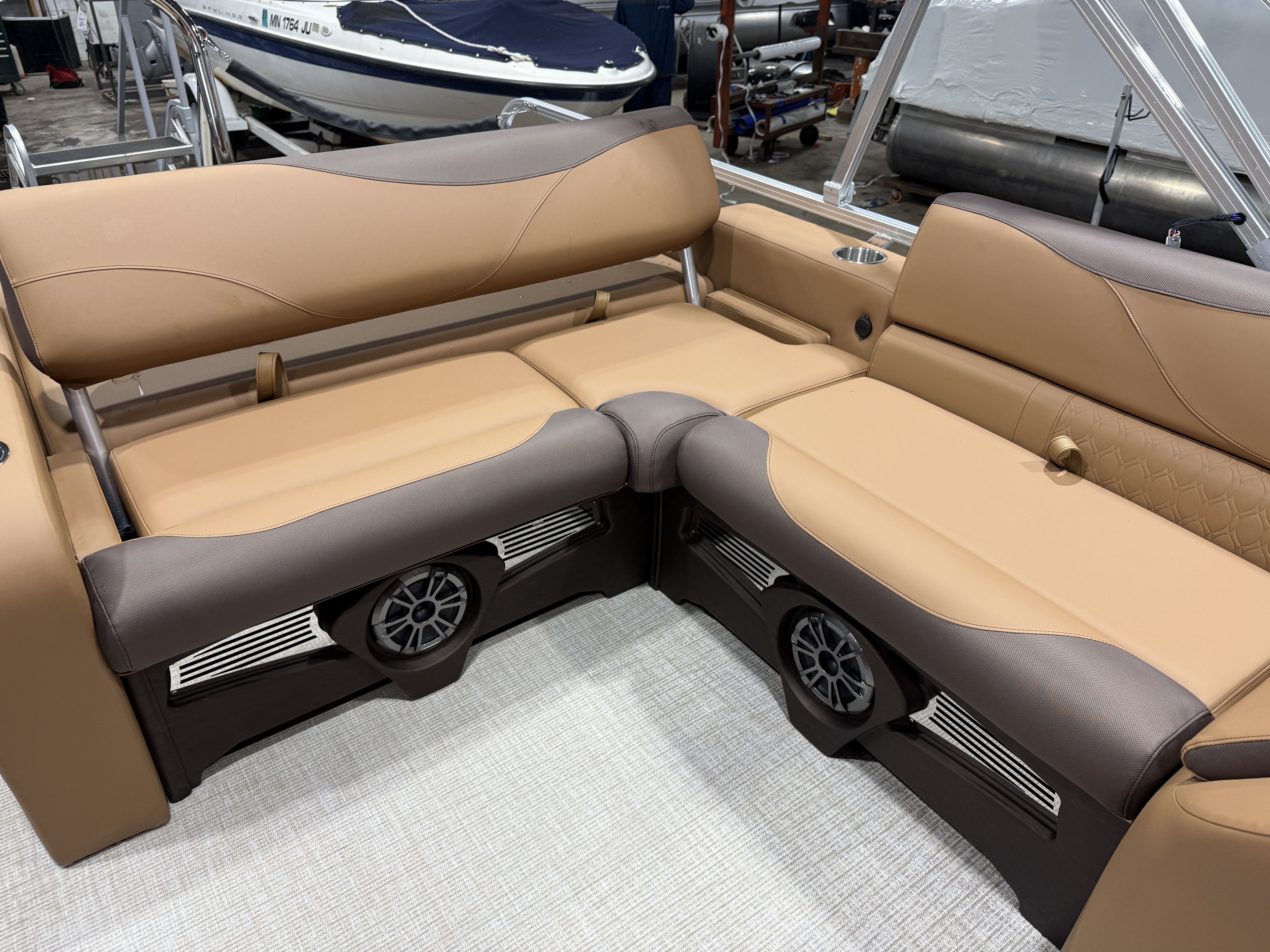 2027 Tahoe LTZ 2385 VRB SE Swingback Pontoon $42995