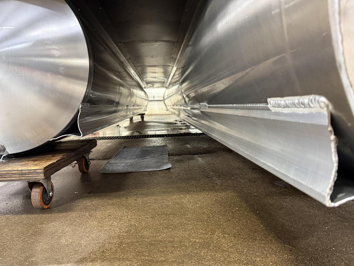 2025 Tahoe Pontoons Cascade 2385 Quad Lounge Tritoon & 225HP 4-Stroke