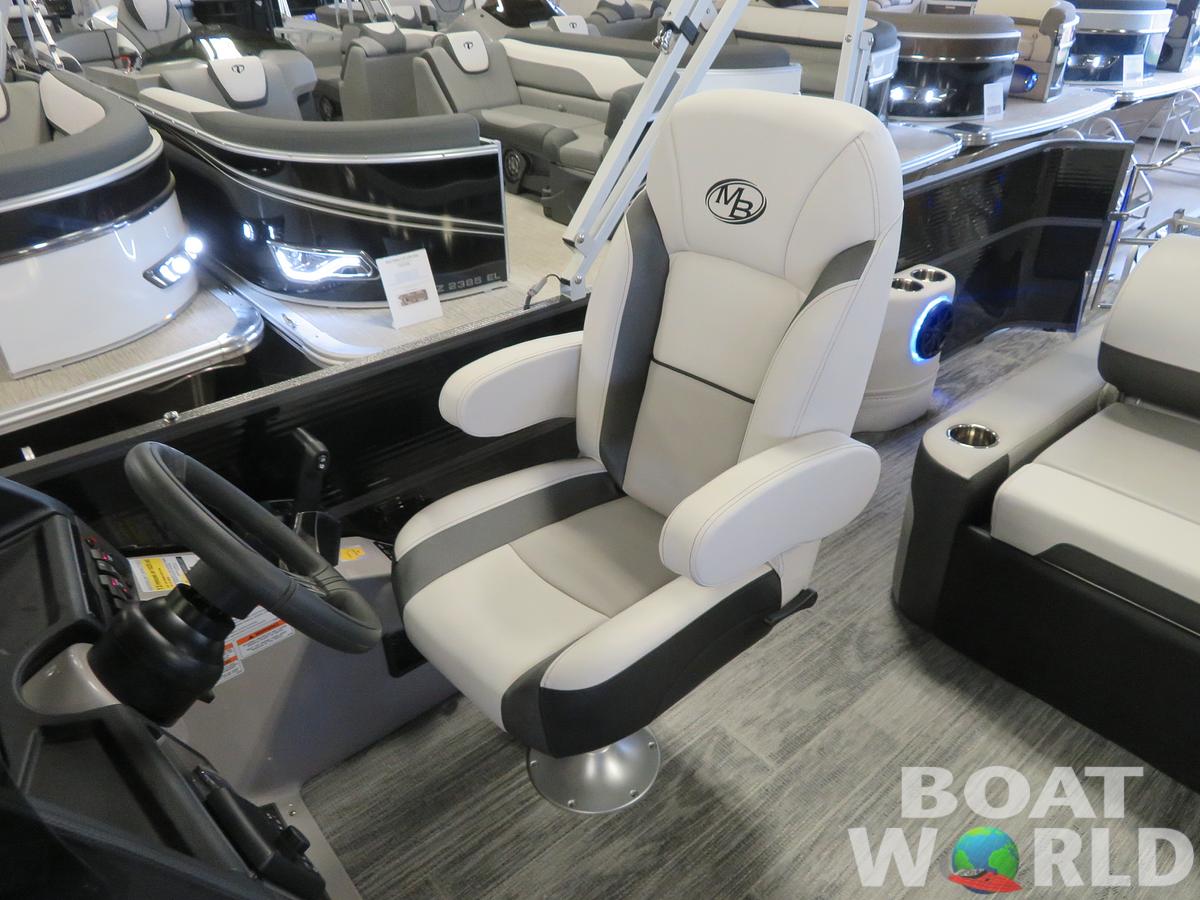 2024 Montego Bay 8524 Swingback Deluxe Pontoon & Honda 4-Stroke EFI