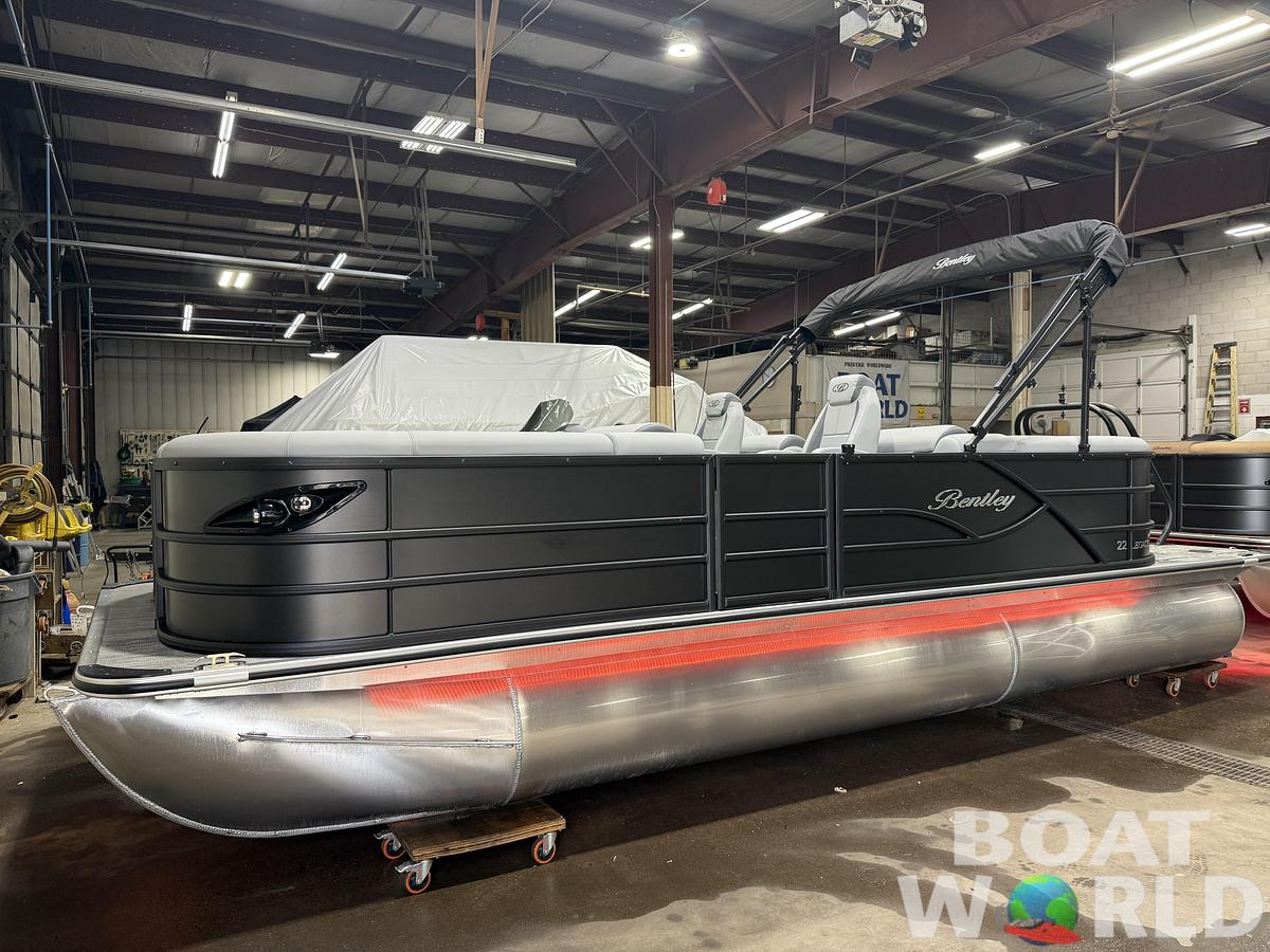 2027 Bentley Legacy 220 Navigator Quad Lounge Pontoon $42995