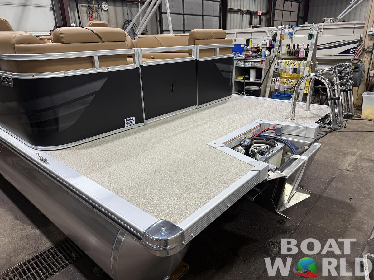 2026 Tahoe Pontoons Sport 2380 Quad Lounge