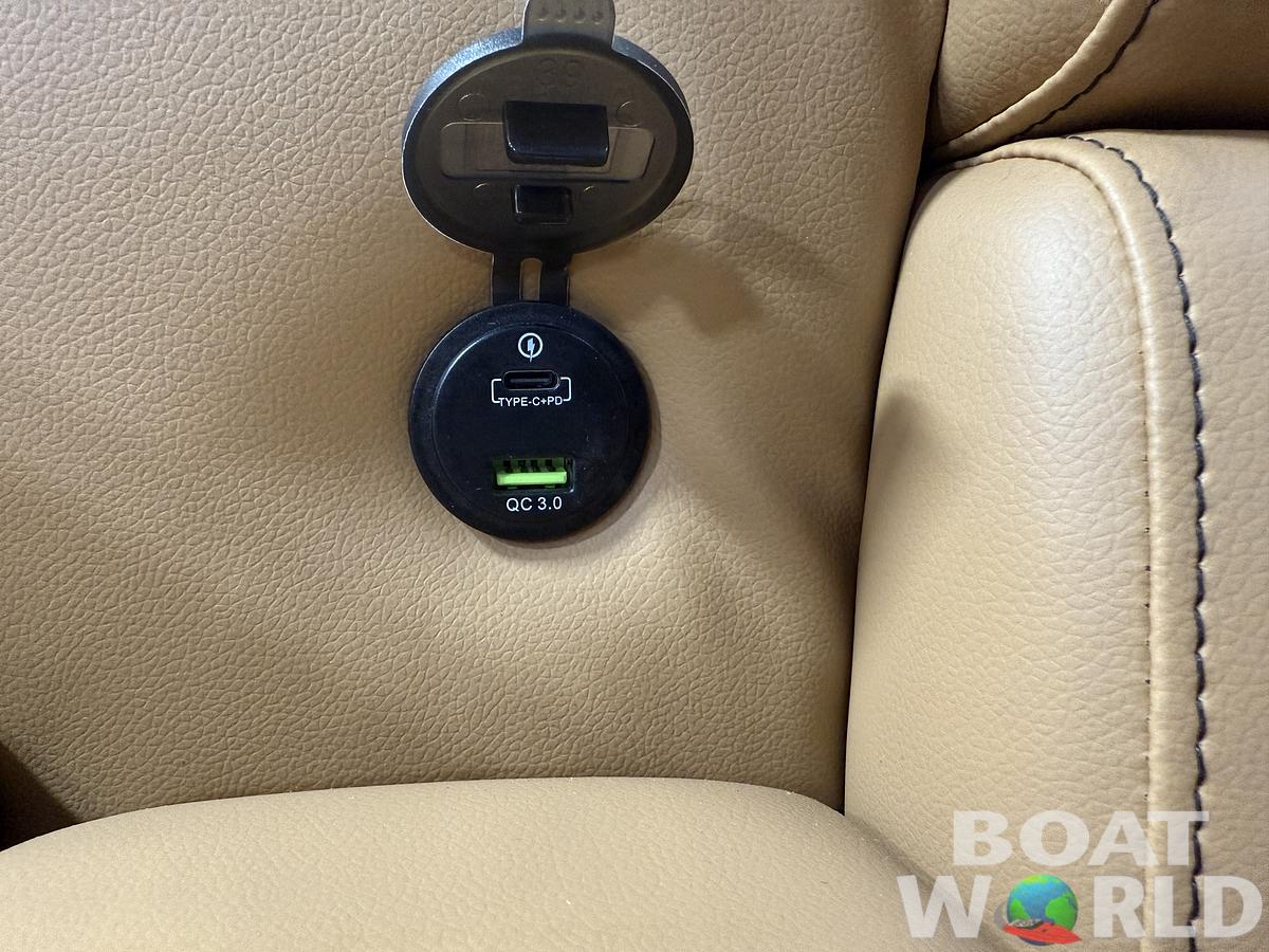 2026 Tahoe Pontoons Sport 2385 Swingback (VRB) & Honda 4-Stroke EFI