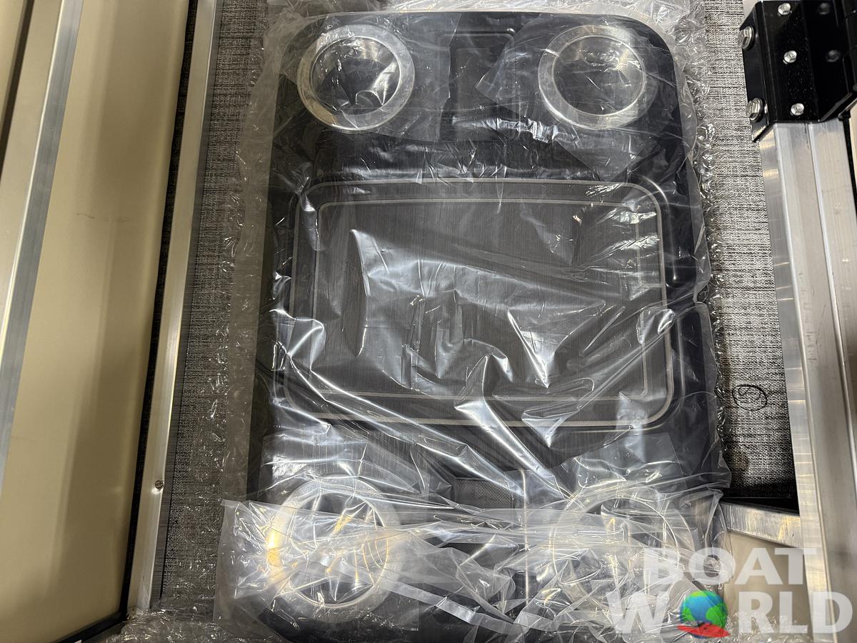 2025 Tahoe Pontoons LTZ 2385 Swingback (VRL) & Honda 4-Stroke EFI