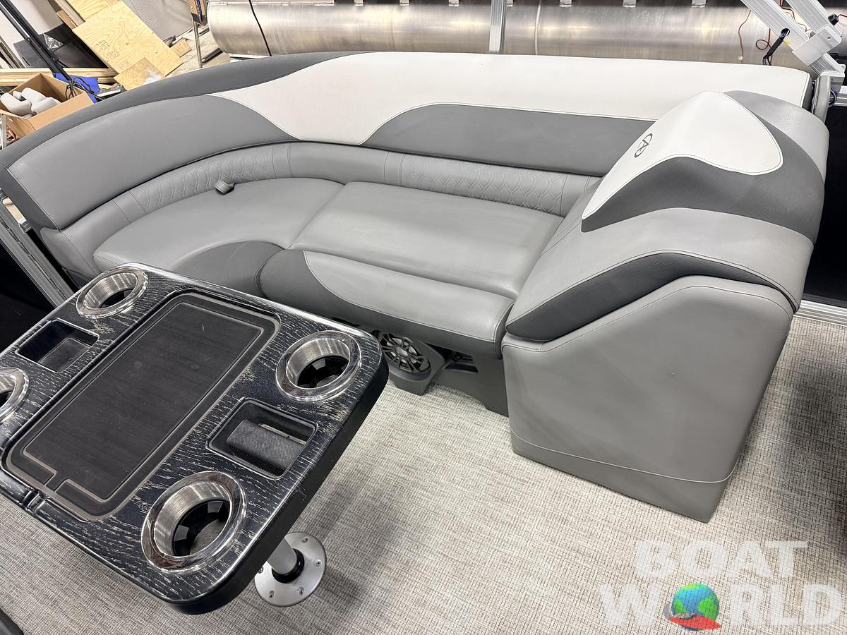 Used 2023 Avalon LSZ 2385 Quad Lounge Pontoon & 115HP Yamaha -$35,995