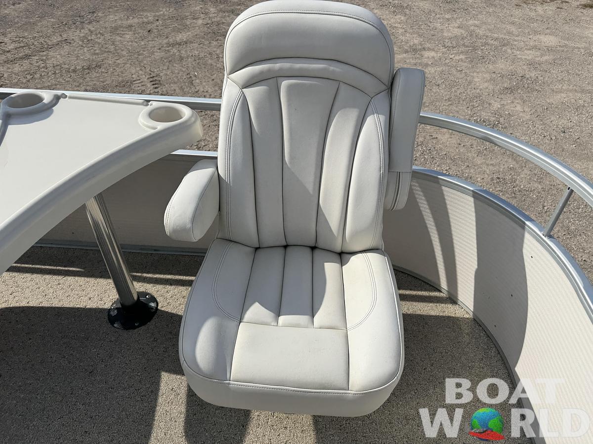 Used 2009 Premier 220 SunSpree DL Pontoon