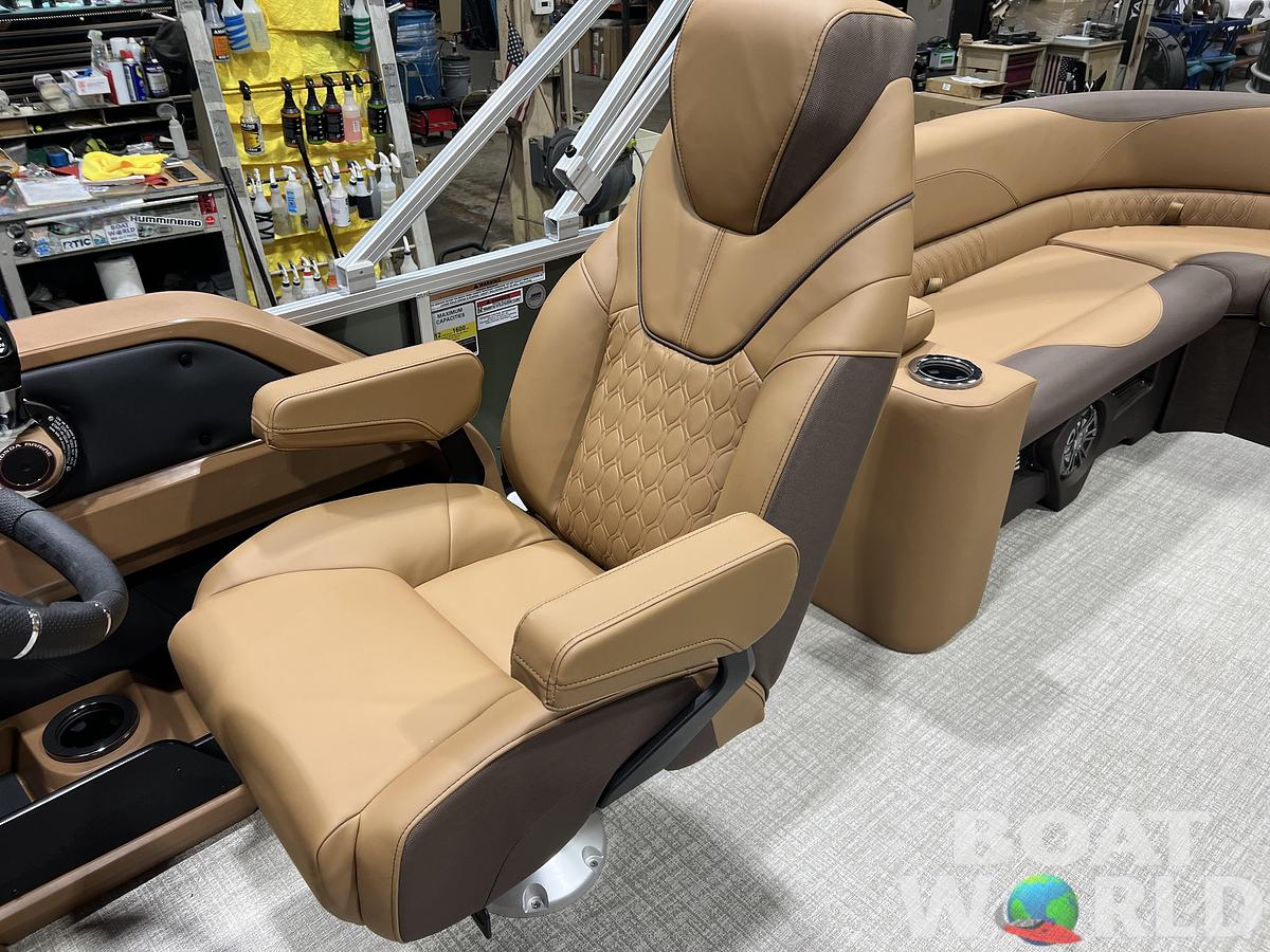 2026 Tahoe Pontoons LTZ 2385 Elite Cruise Tritoon 