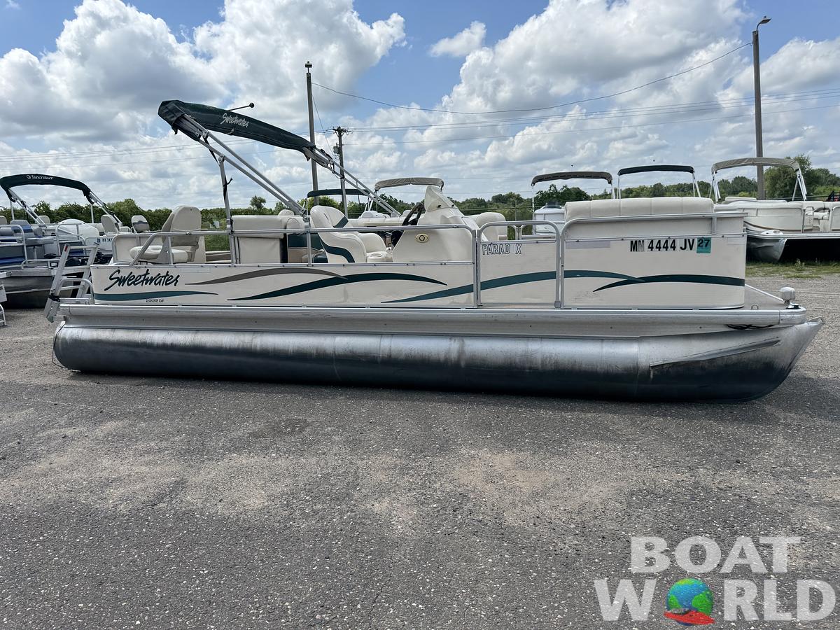 Used 2004 Sweetwater 2222 DF Pontoon WITH SEA LEGS