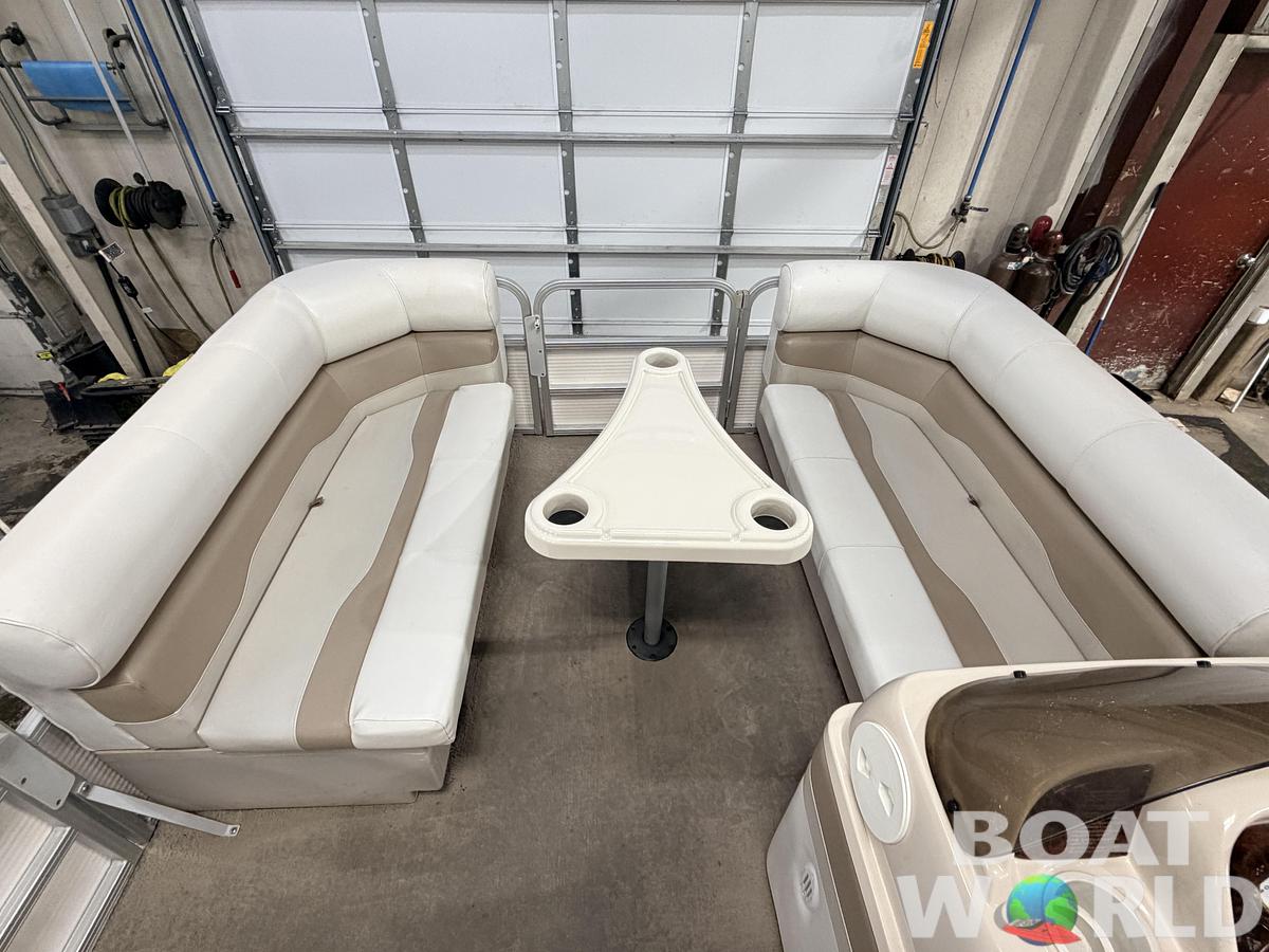 Used 2004 Northwood 2023 Reitta & 40HP Mercury 4Stroke -$