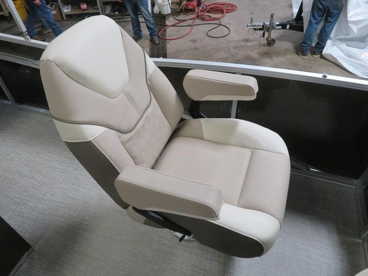 Used 2023 Tahoe Pontoons Cascade 2385 Rear Fish Tritoon & 150HP 4-Stroke EFI