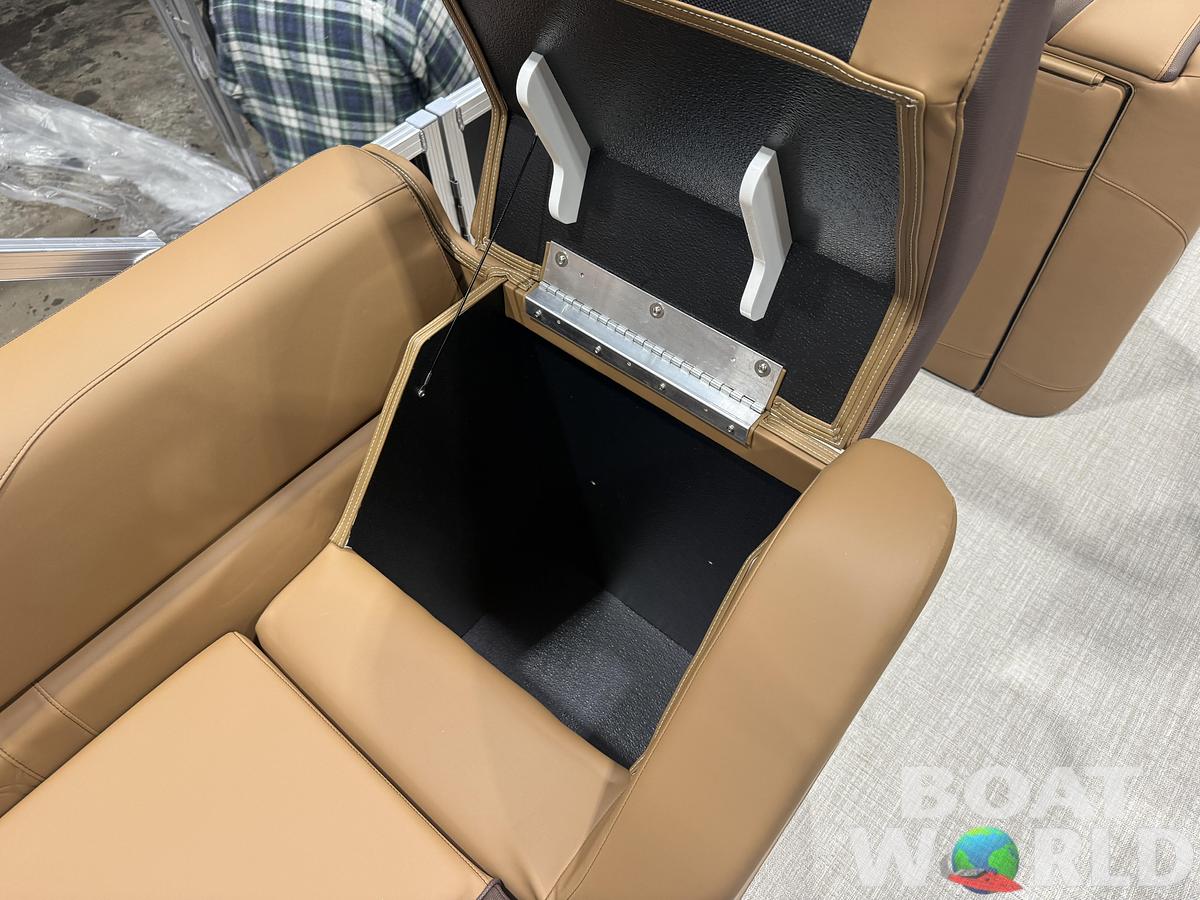 2025 Tahoe Pontoons LTZ 2385 Cruise Rear Bench (CRB) 