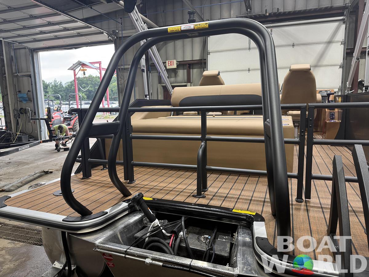 2027 Bentley Legacy 220 Swingback Pontoon & 4-Stroke Outboard $43995