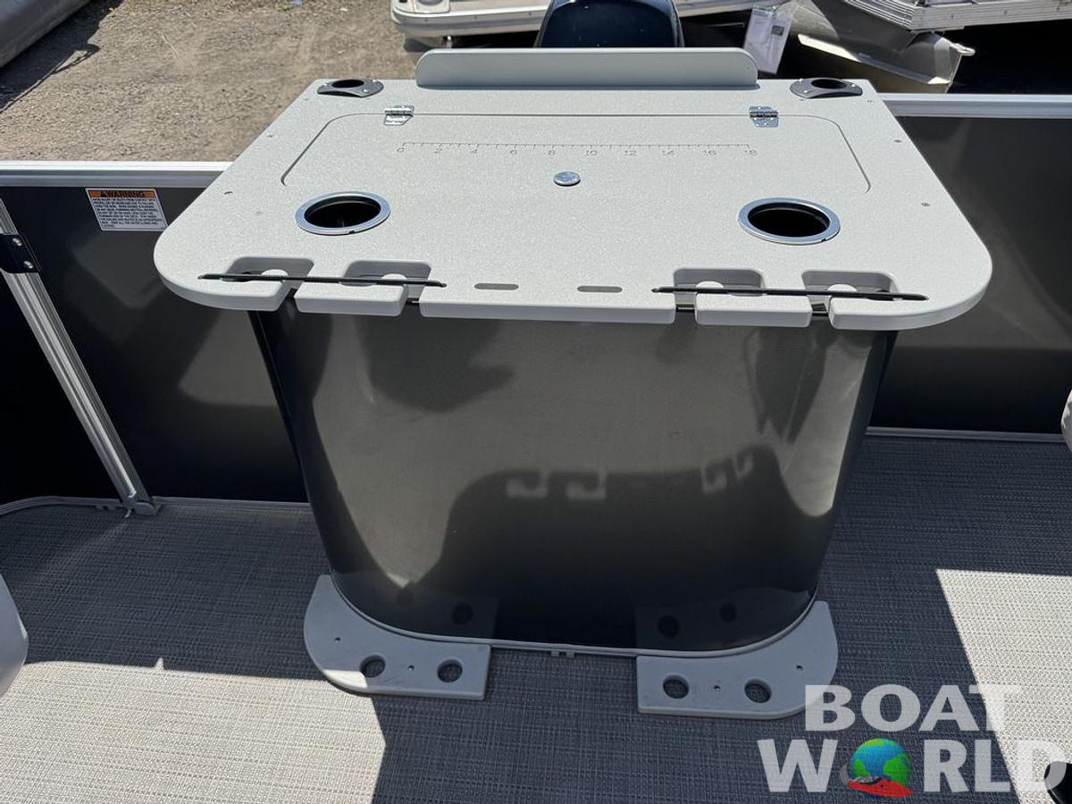 Used 2023 Sylvan 820 Party Fish Pontoon