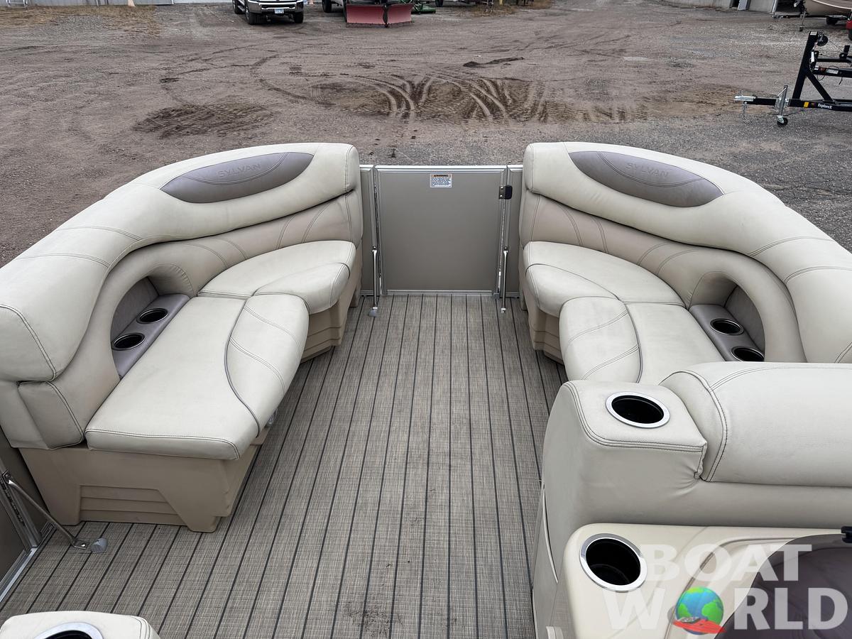 Used 2018 Sylvan Mirage 820 Cruise