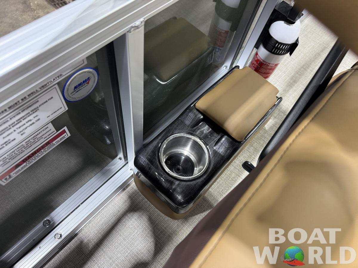 2026 Tahoe Pontoons Sport 2385 Rear Fish Tritoon 