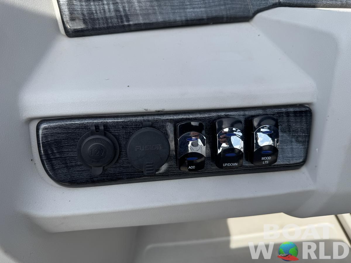 Used 2023 Avalon LSZ 2385 QL Tritoon Pontoon