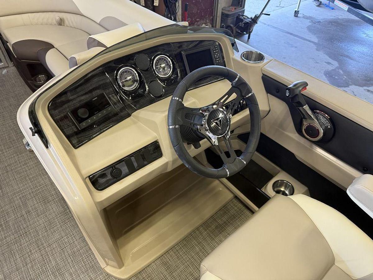2025 Tahoe Pontoons LTZ 2385 Elite Cruise & Honda 4-Stroke EFI